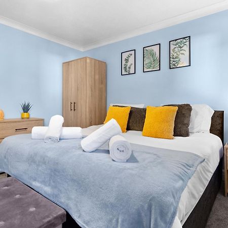 Watford Cozy Full Home - Perfect For Harry Potter Studios! ภายนอก รูปภาพ