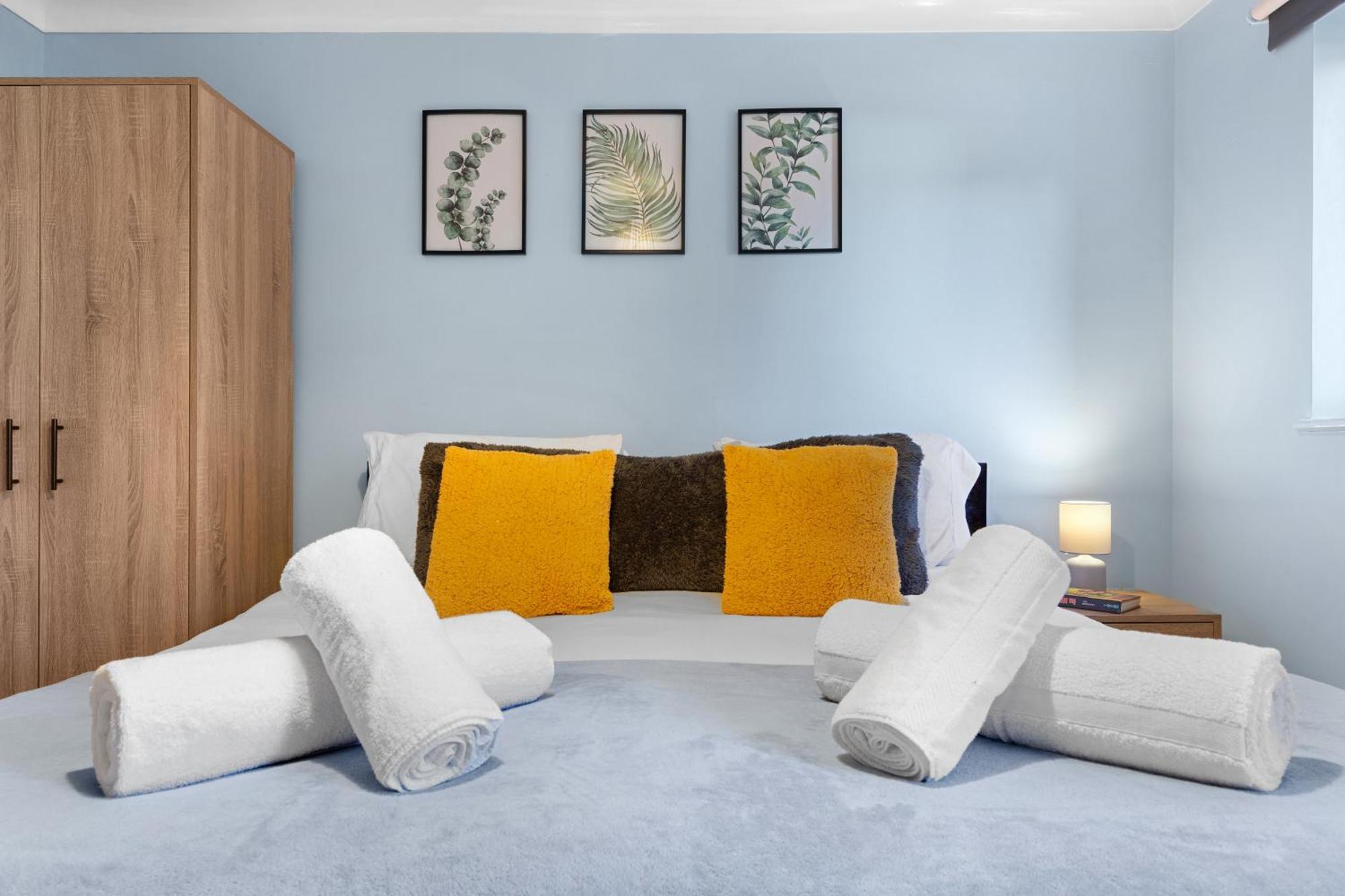 Watford Cozy Full Home - Perfect For Harry Potter Studios! ภายนอก รูปภาพ