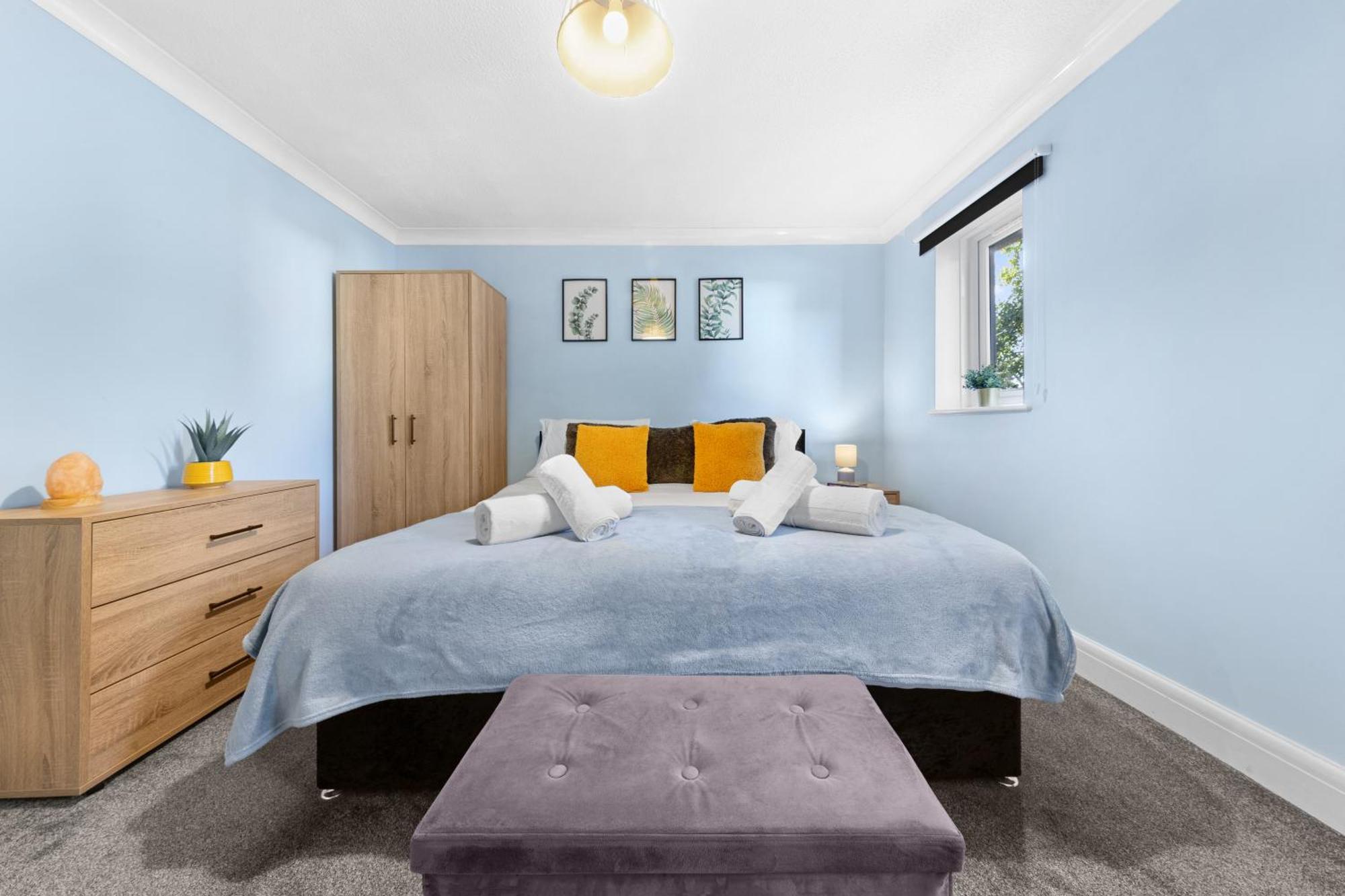 Watford Cozy Full Home - Perfect For Harry Potter Studios! ภายนอก รูปภาพ