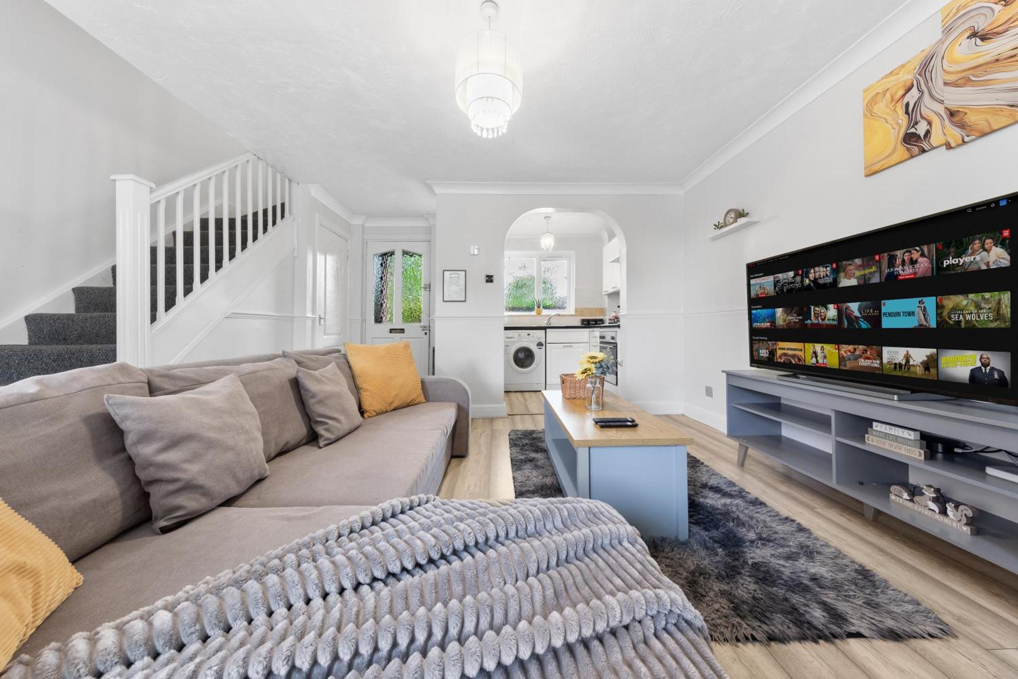 Watford Cozy Full Home - Perfect For Harry Potter Studios! ภายนอก รูปภาพ