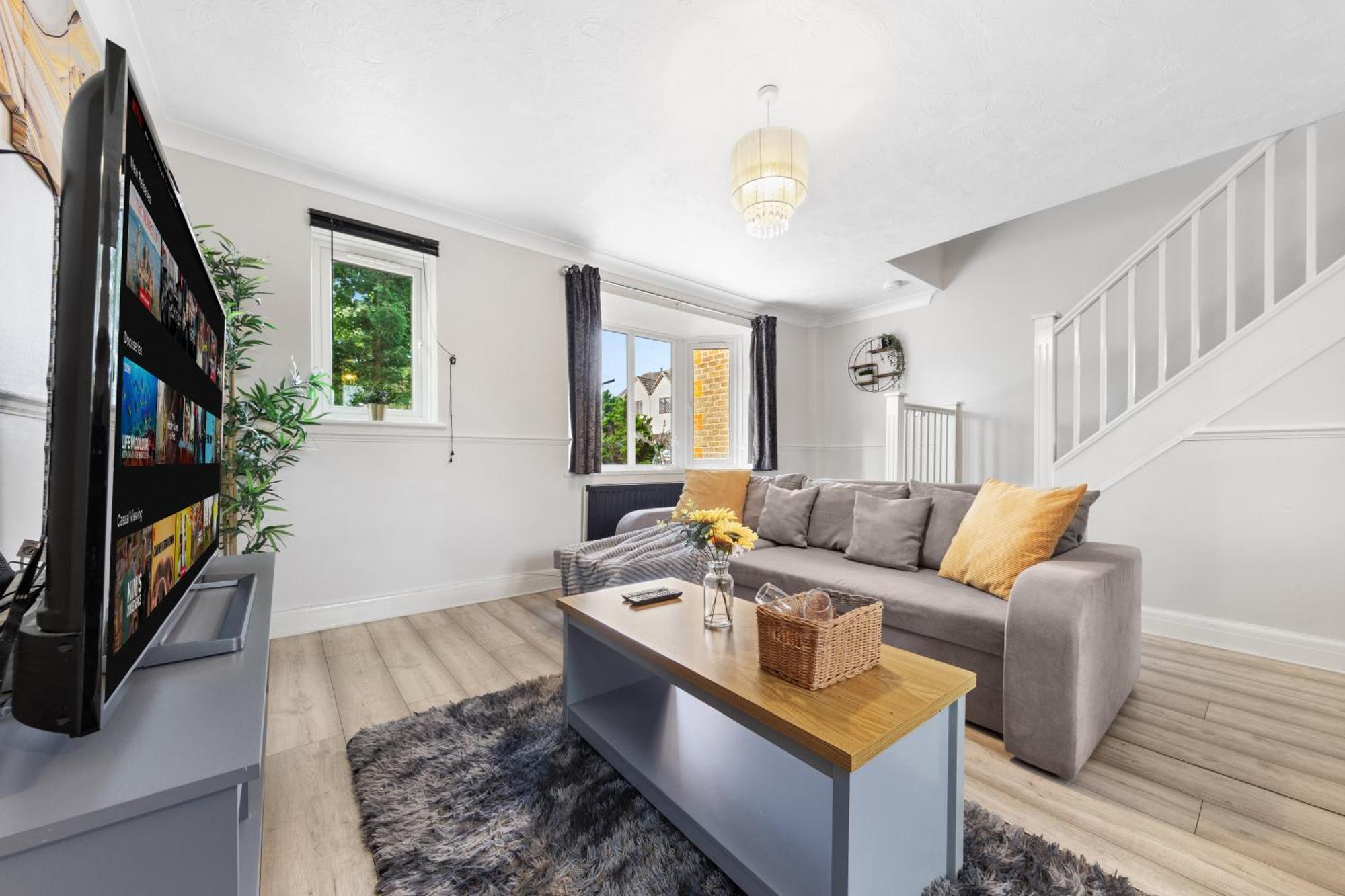 Watford Cozy Full Home - Perfect For Harry Potter Studios! ภายนอก รูปภาพ