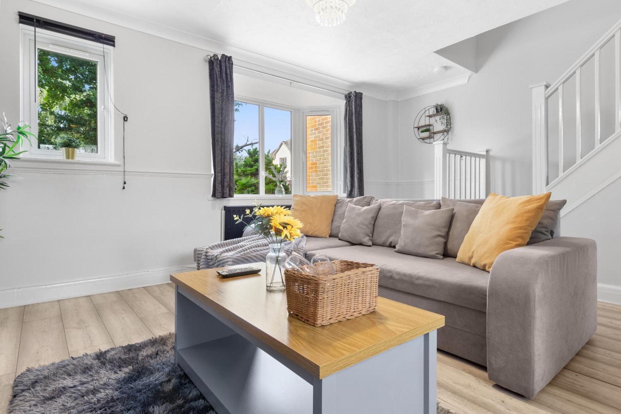 Watford Cozy Full Home - Perfect For Harry Potter Studios! ภายนอก รูปภาพ