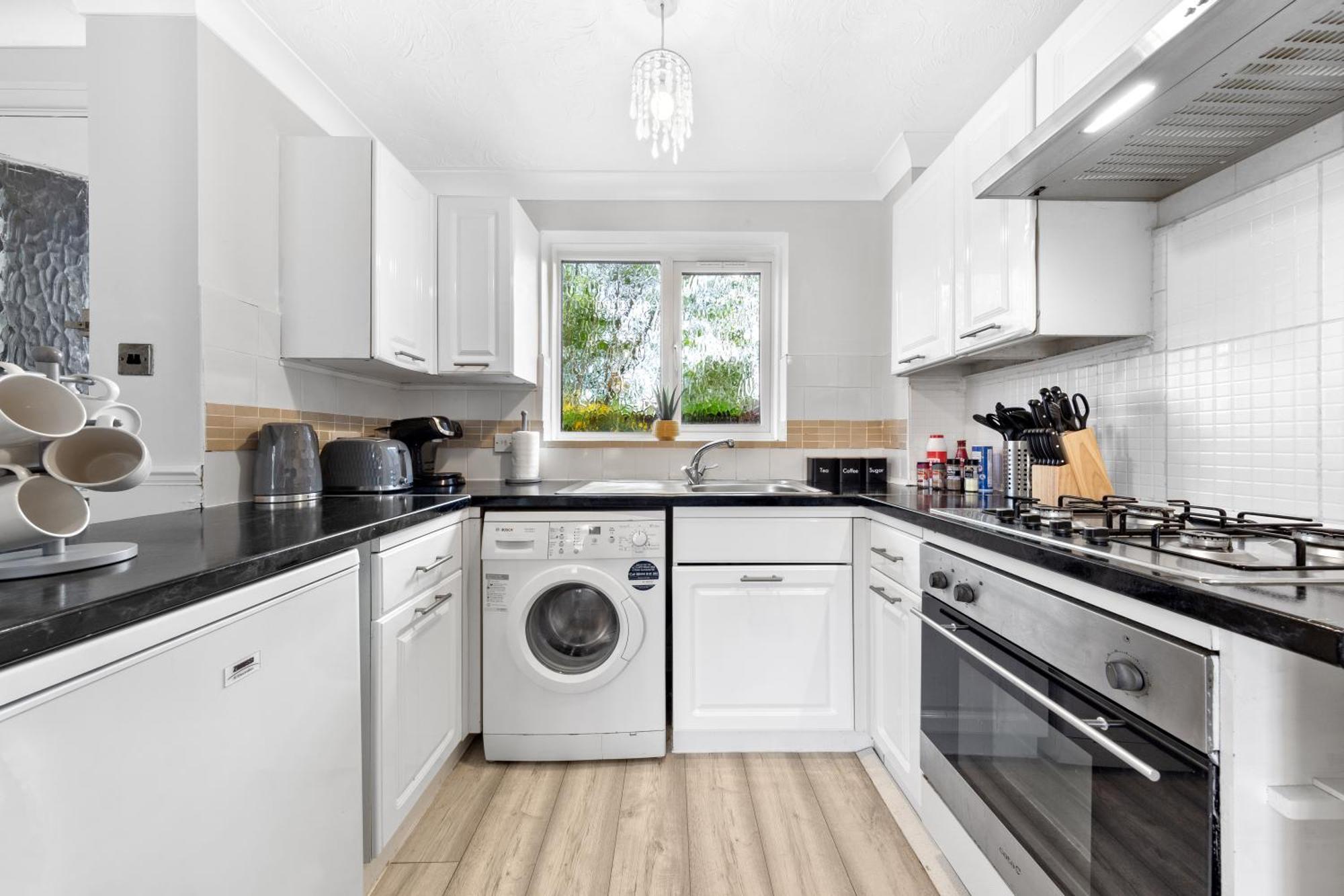 Watford Cozy Full Home - Perfect For Harry Potter Studios! ภายนอก รูปภาพ