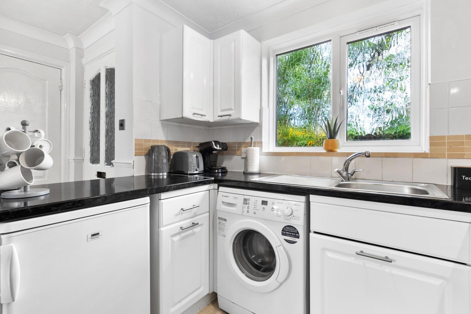 Watford Cozy Full Home - Perfect For Harry Potter Studios! ภายนอก รูปภาพ